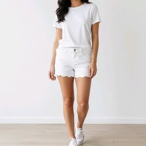 Intro Love The Fit White Scallop Hem Stretch Shorts Women's Size‎ 12